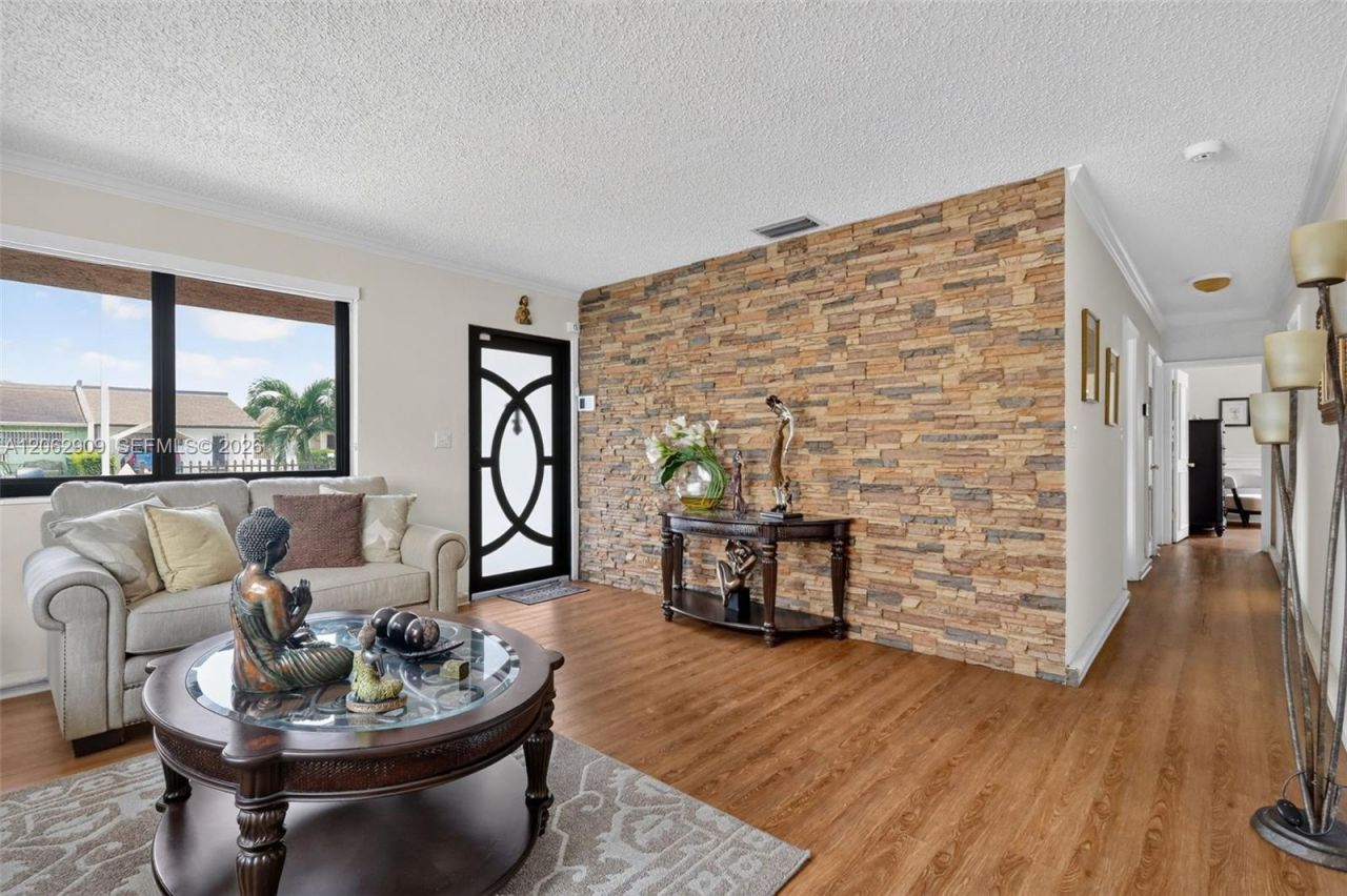 Please Call For Address, Hialeah, FL 33012 Photo