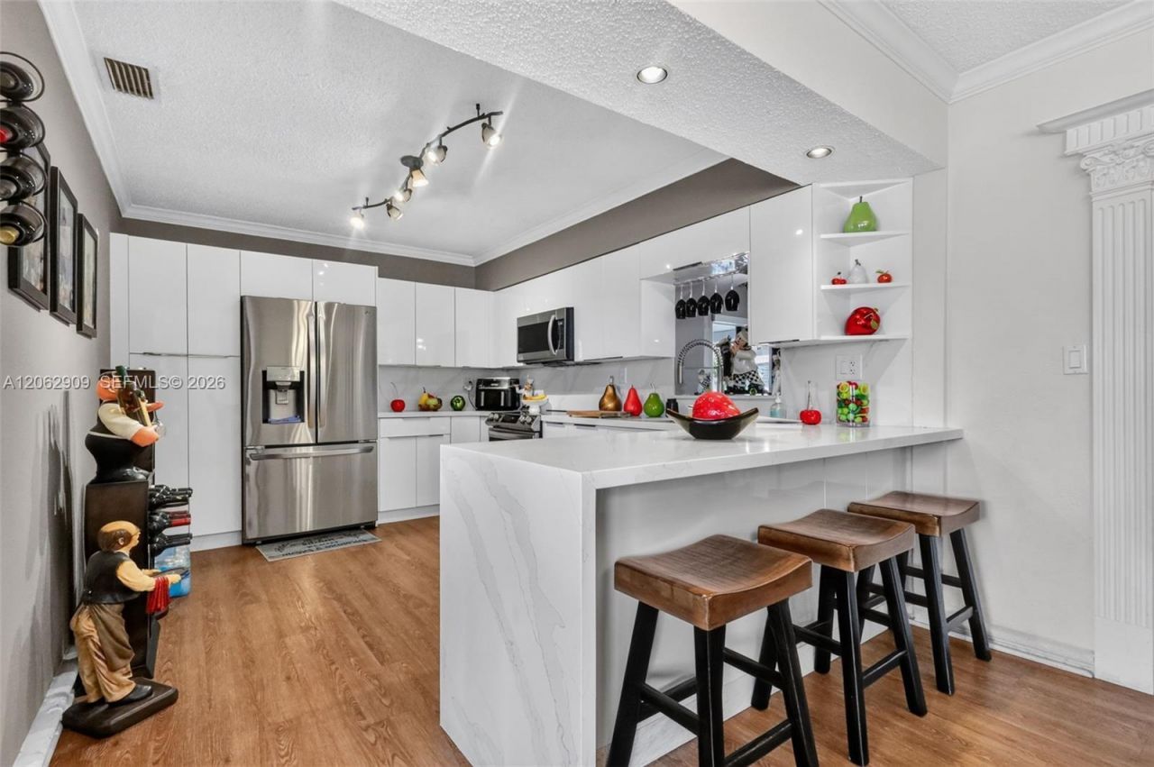 Please Call For Address, Hialeah, FL 33012 Photo