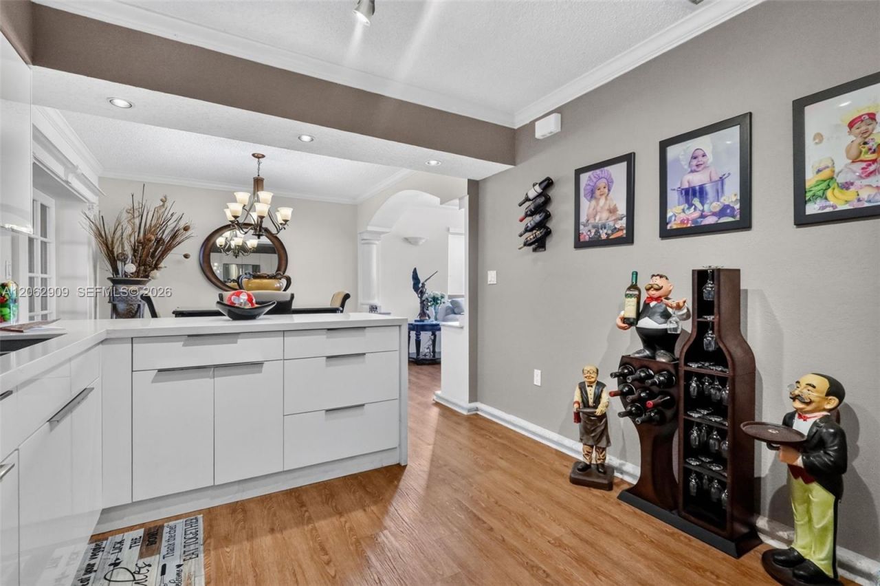 Please Call For Address, Hialeah, FL 33012 Photo