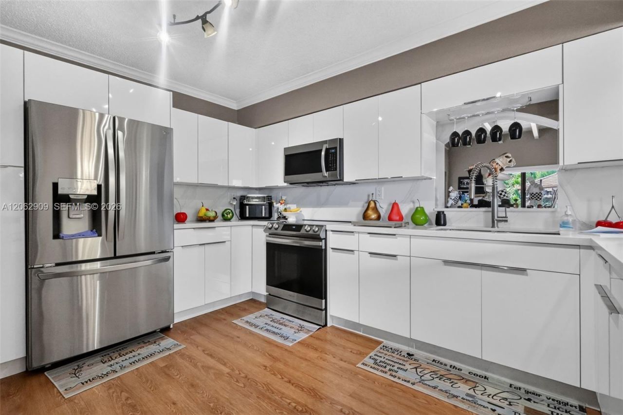 Please Call For Address, Hialeah, FL 33012 Photo