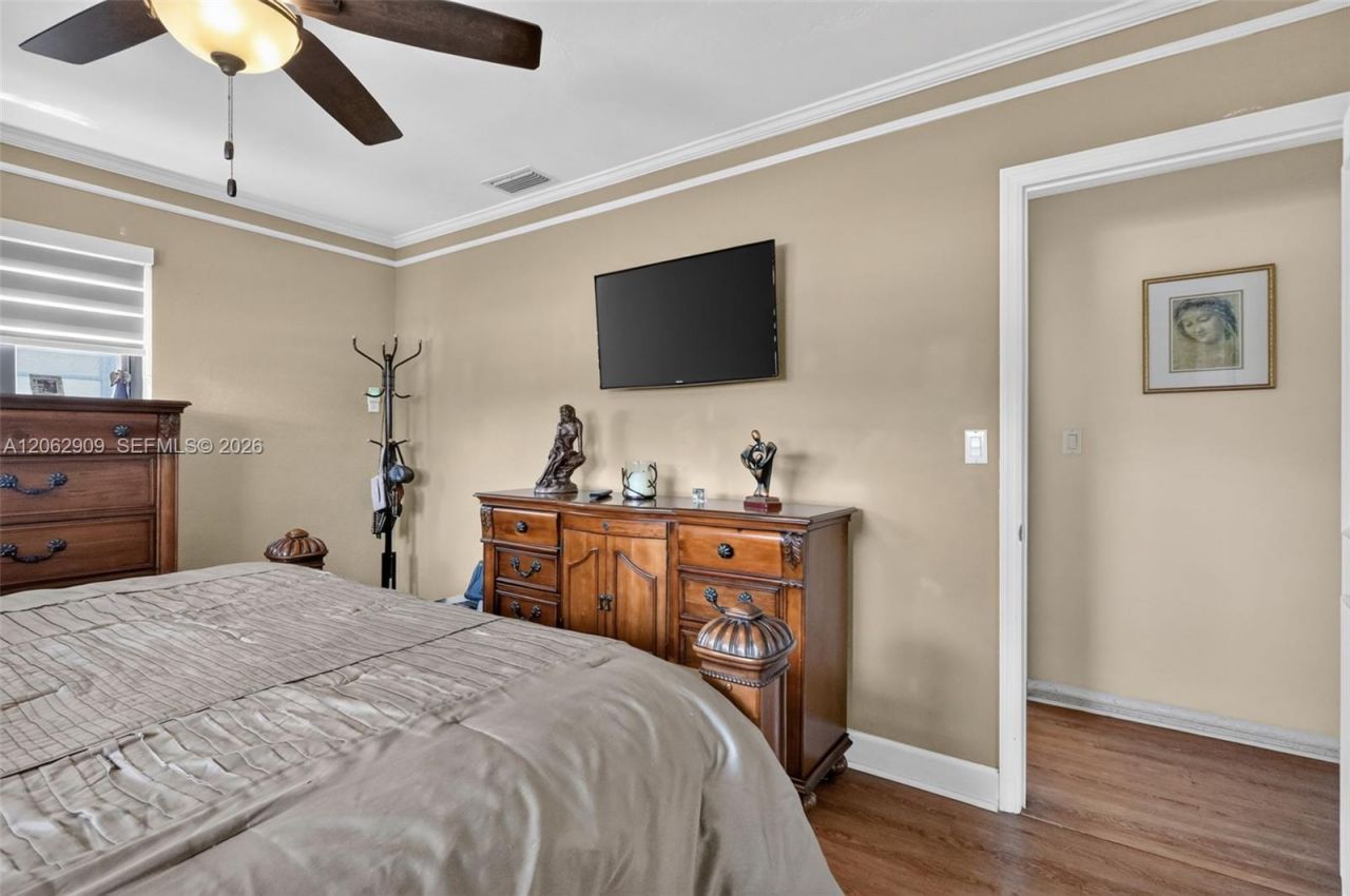 Please Call For Address, Hialeah, FL 33012 Photo