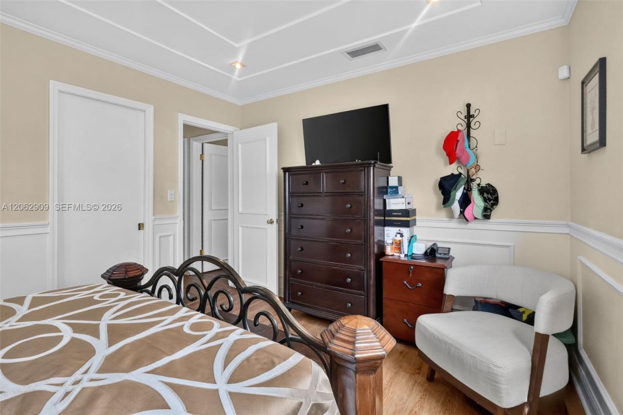 Please Call For Address, Hialeah, FL 33012 Photo