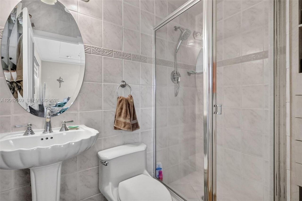 Please Call For Address, Hialeah, FL 33012 Photo