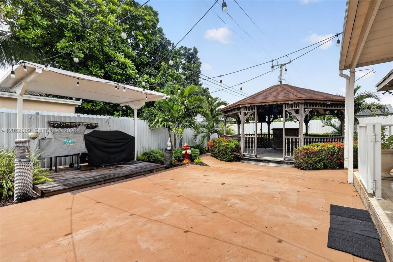 Please Call For Address, Hialeah, FL 33012 Photo