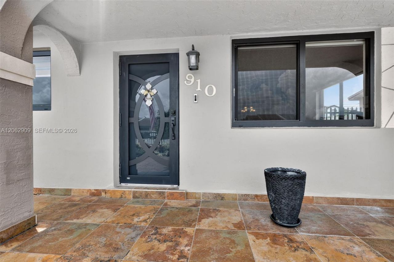 Please Call For Address, Hialeah, FL 33012 Photo