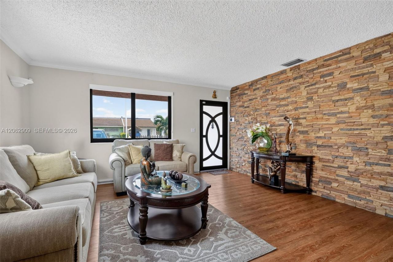 Please Call For Address, Hialeah, FL 33012 Photo