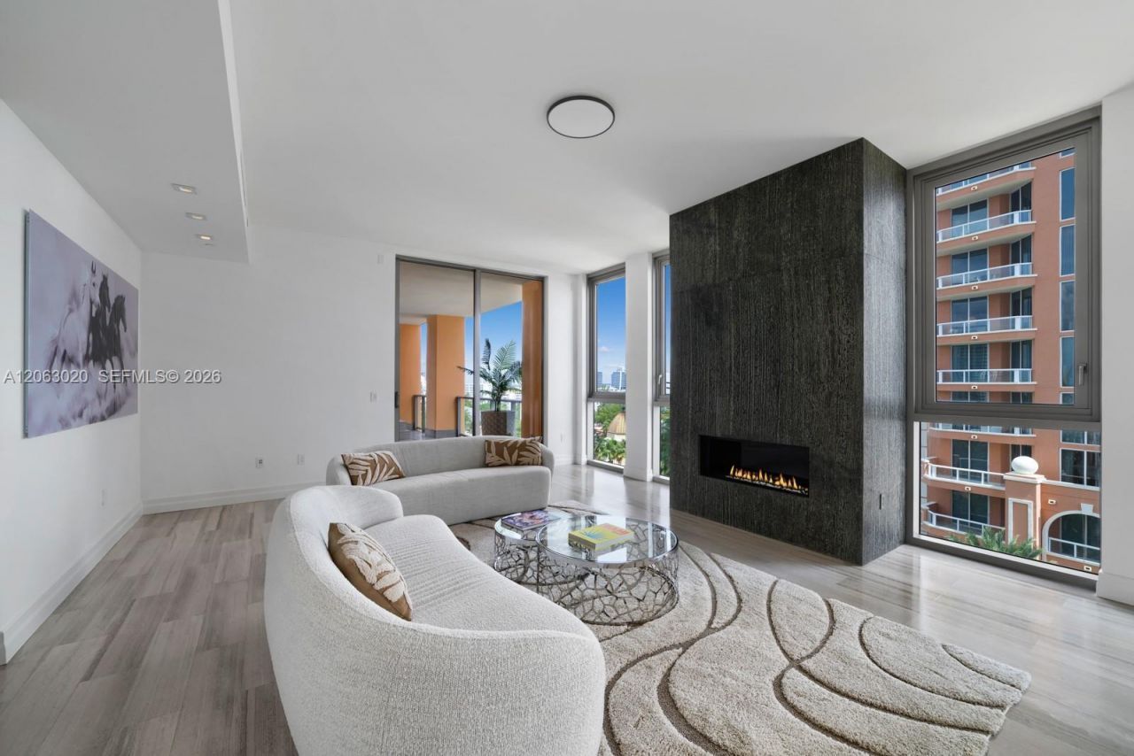 17749 Collins Ave , Unit 601, Sunny Isles Beach, FL 33160 Photo