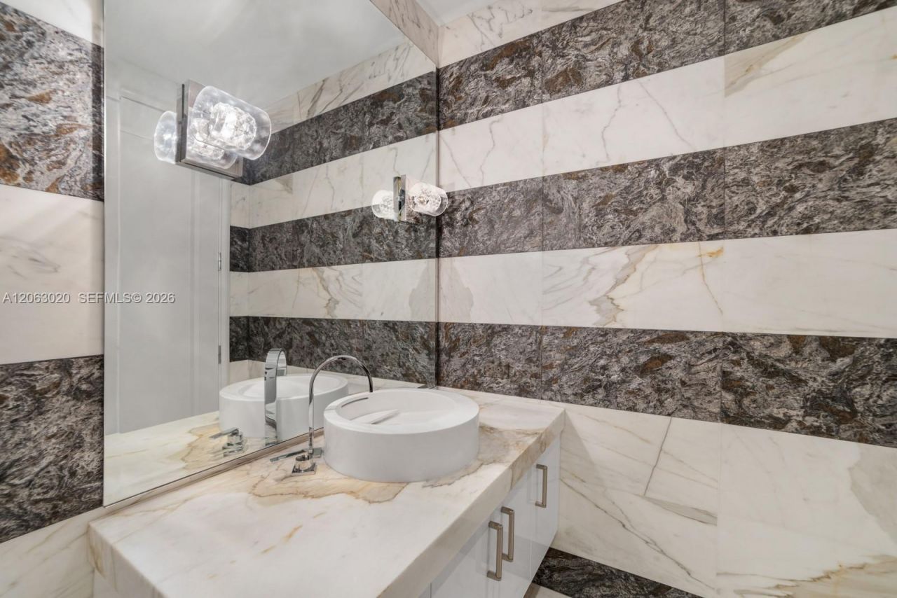 17749 Collins Ave , Unit 601, Sunny Isles Beach, FL 33160 Photo