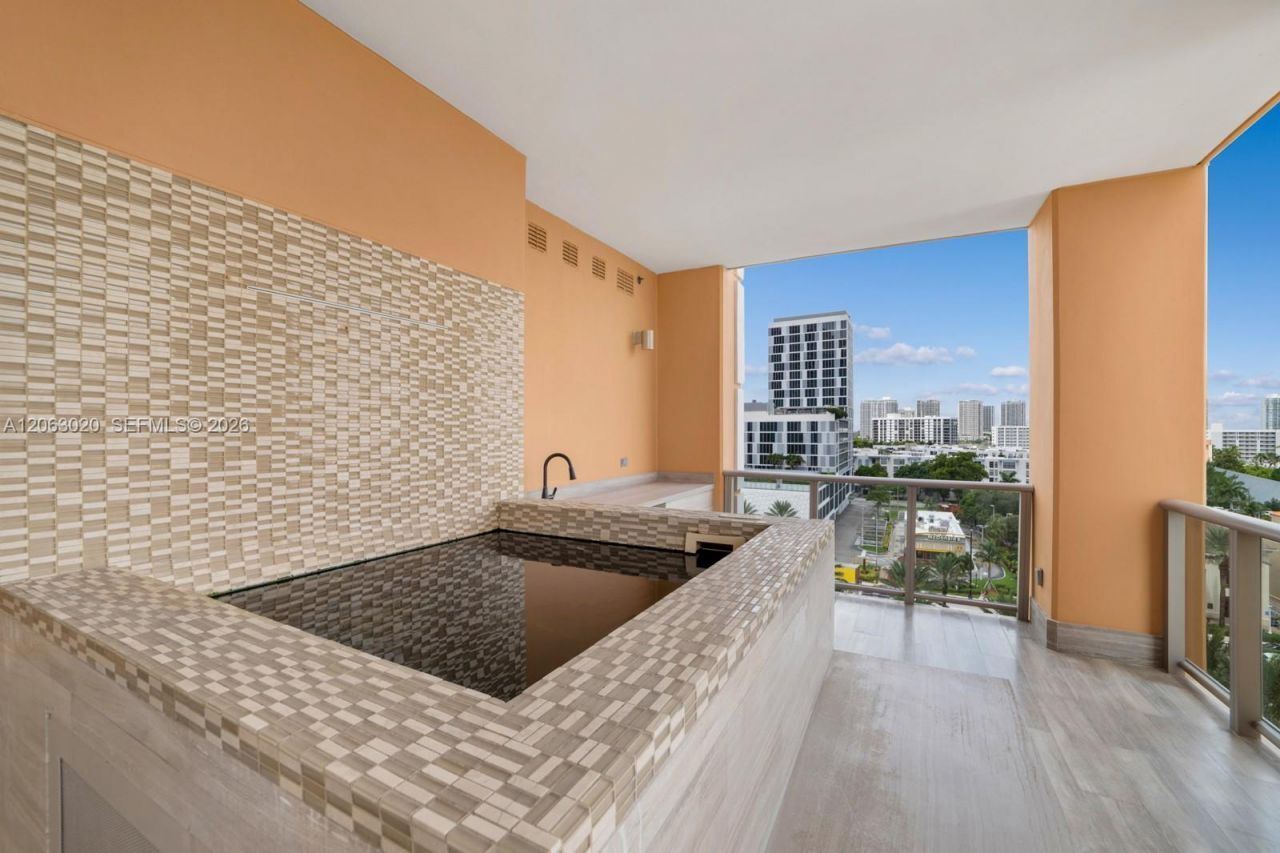 17749 Collins Ave , Unit 601, Sunny Isles Beach, FL 33160 Photo