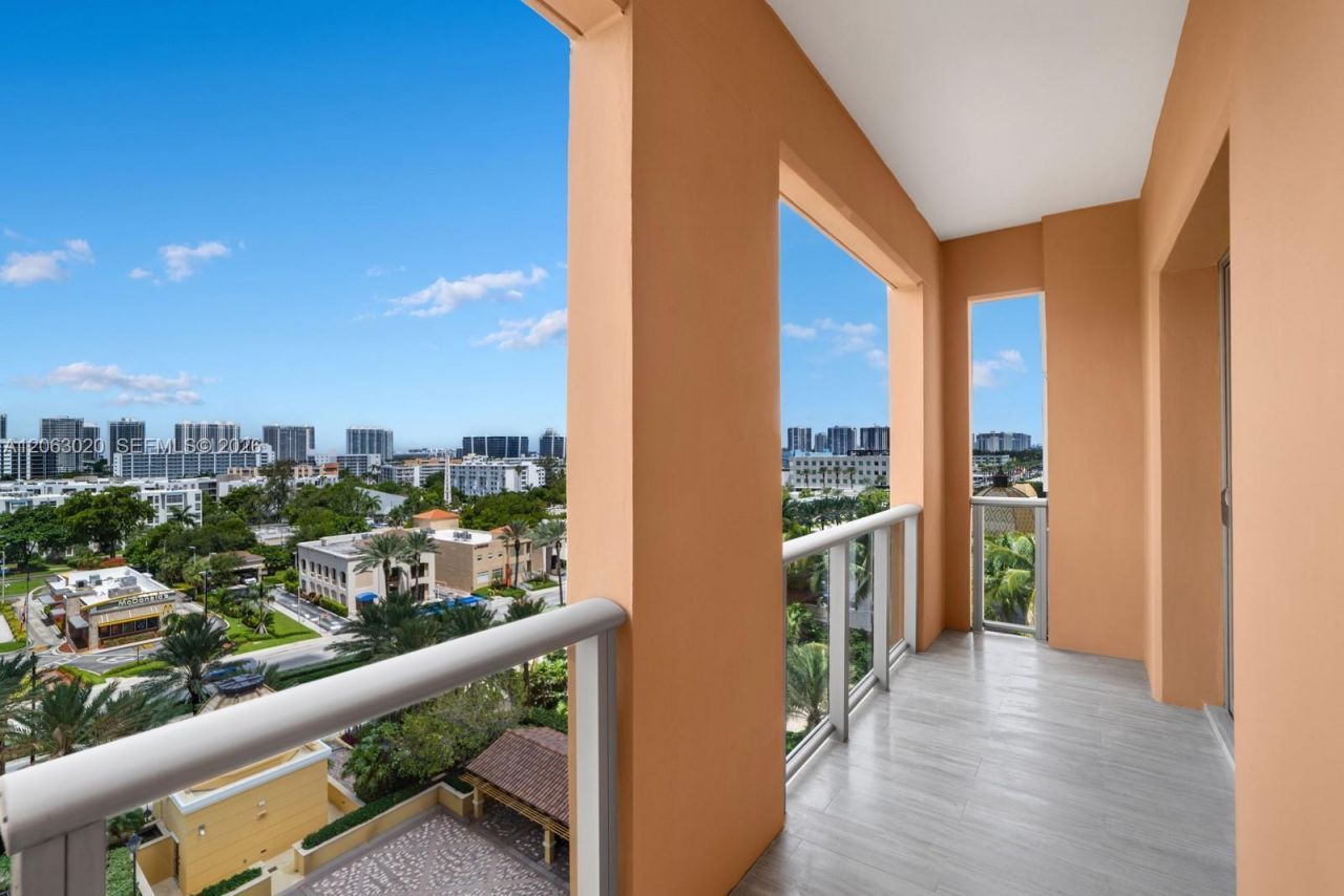 17749 Collins Ave , Unit 601, Sunny Isles Beach, FL 33160 Photo