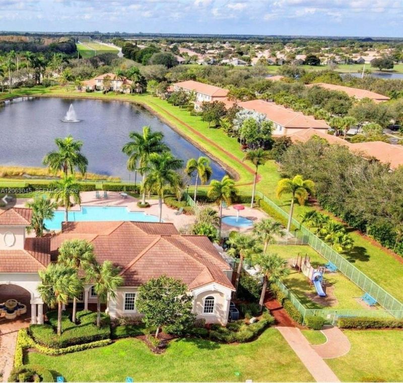 6768 Heritage Grande, Unit 208, Boynton Beach, FL 33437 Photo