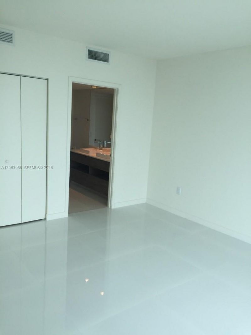 1100 S Miami Av , Unit 3902, Miami, FL 33130 Photo