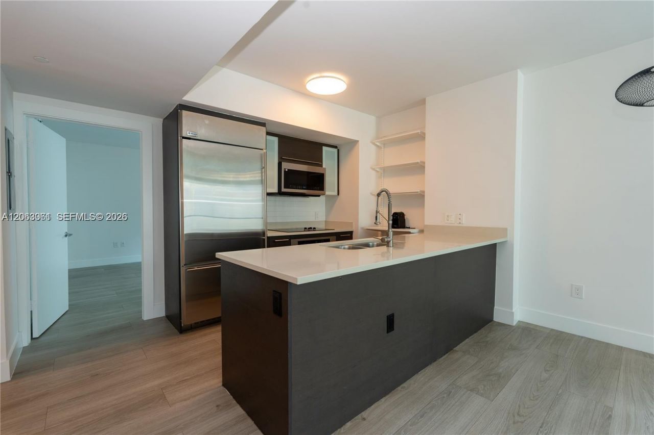 500 Brickell Ave , Unit 1207, Miami, FL 33131 Photo