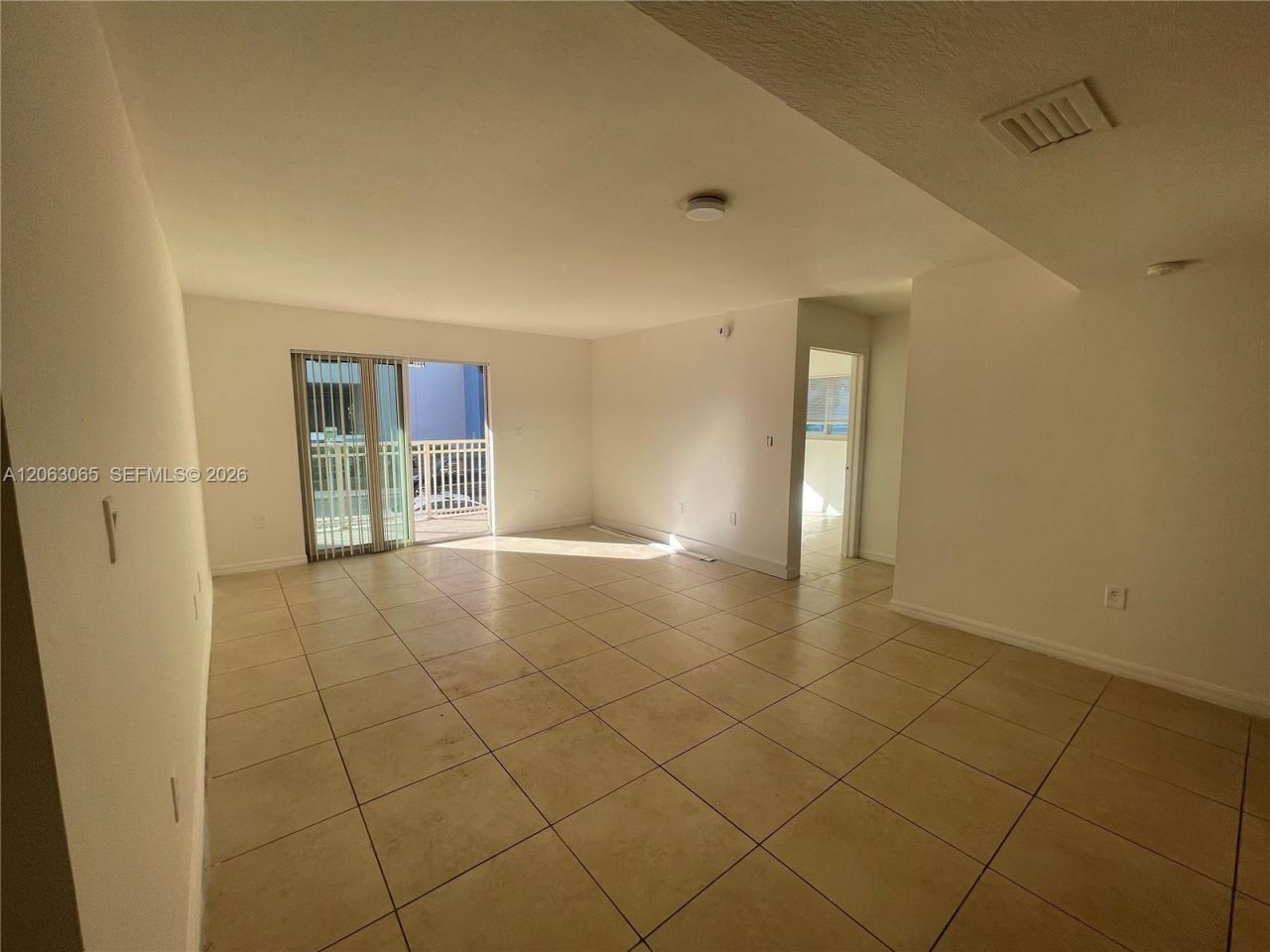 6315 SW 8th St, Unit 201, Miami, FL 33144 Photo