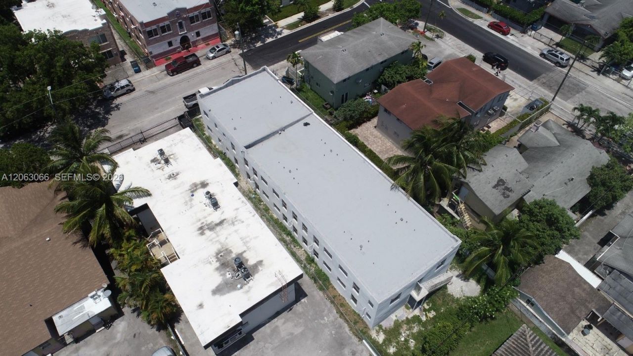 1020 SW 2nd St, Miami, FL 33130 Photo
