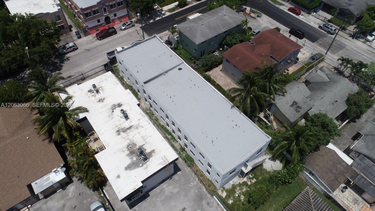 1020 SW 2nd St, Miami, FL 33130 Photo