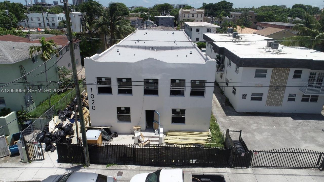 1020 SW 2nd St, Miami, FL 33130 Photo