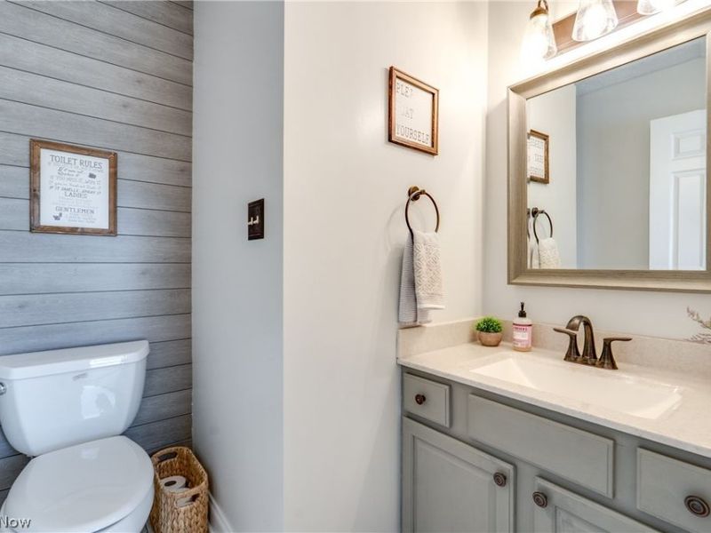 233 S Portage Street , Doylestown, OH 44230 Photo 15