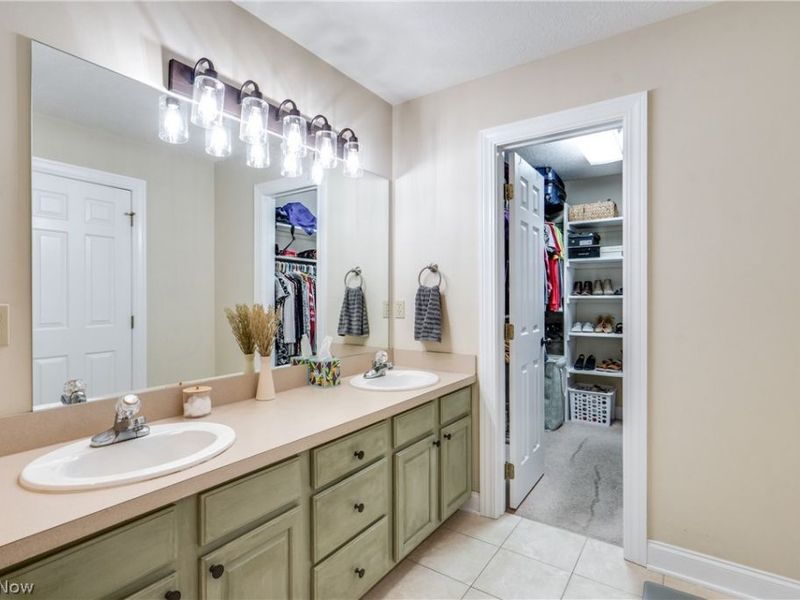 233 S Portage Street , Doylestown, OH 44230 Photo 17