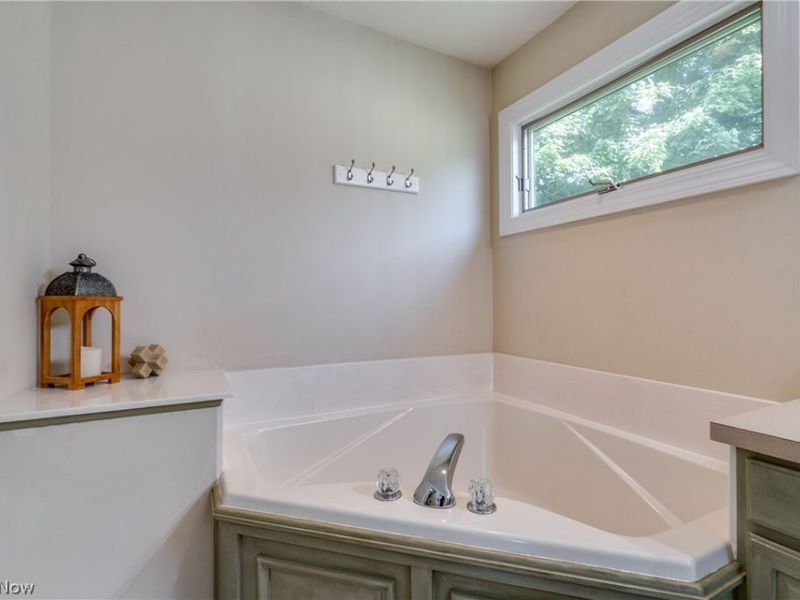 233 S Portage Street , Doylestown, OH 44230 Photo 18