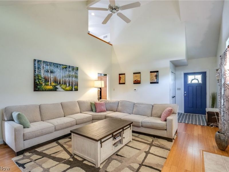 233 S Portage Street , Doylestown, OH 44230 Photo 5