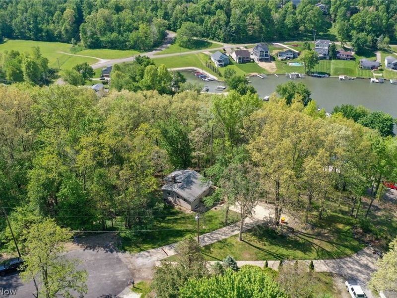 195 Oneida Trail, Malvern, OH 44644 Photo 36