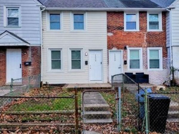 1224 CLOVER LANE , CHESTER, PA 19013