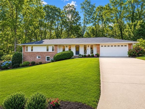 3730 Mill Glen Drive , Douglasville, GA 30135