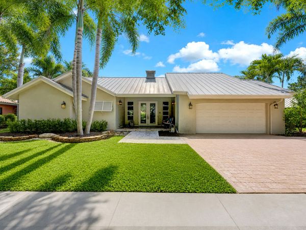 1920 Parkside Circle S, Boca Raton, FL 33486