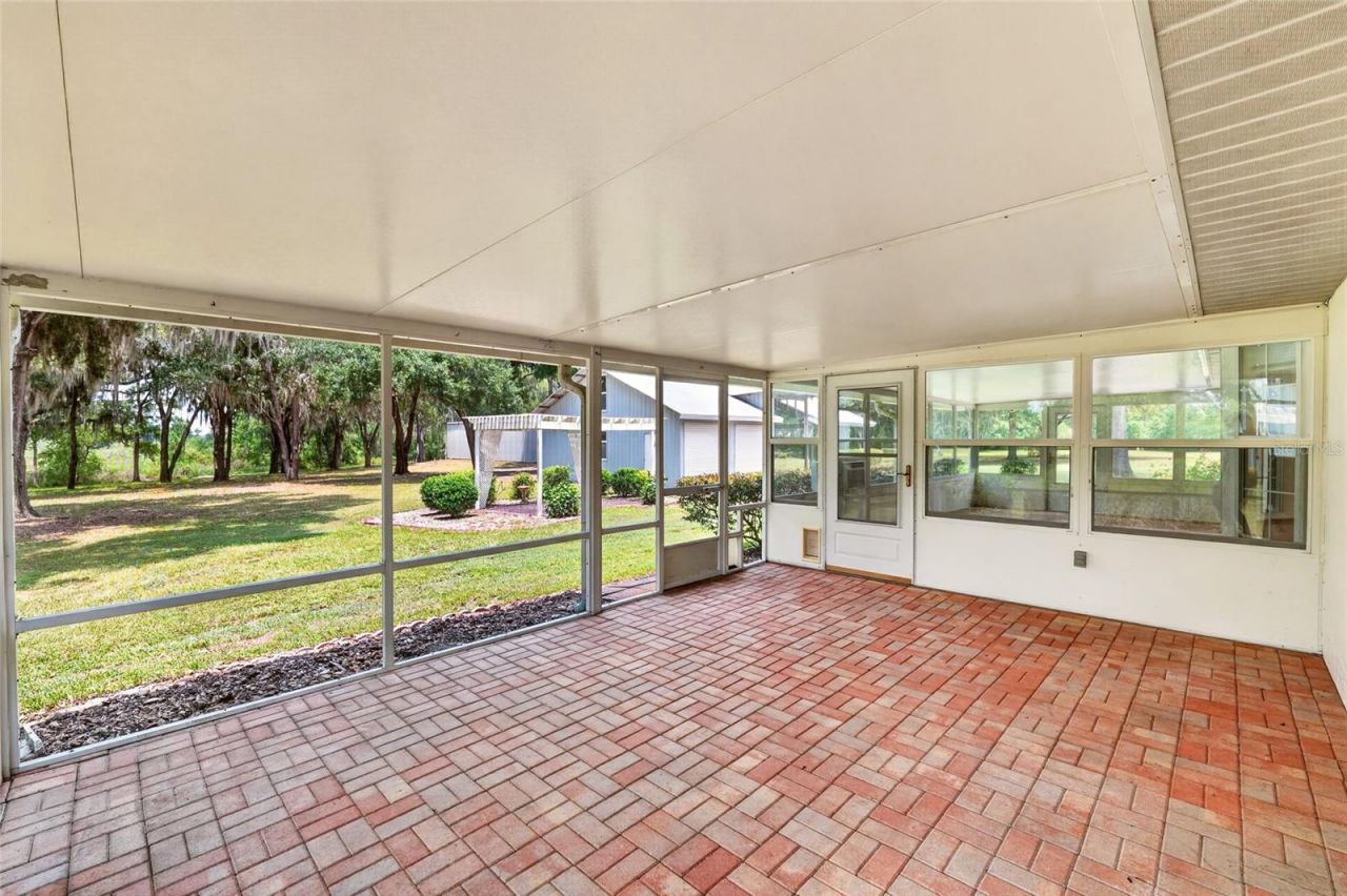 12499 E Highway 25, Ocklawaha, FL 32179 Photo