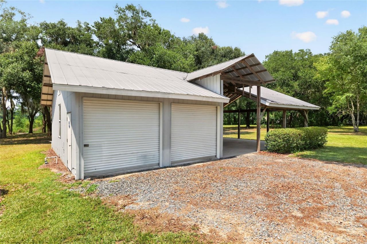 12499 E Highway 25, Ocklawaha, FL 32179 Photo