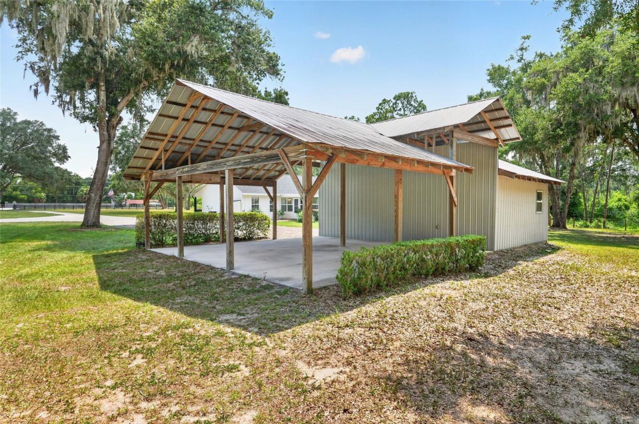 12499 E Highway 25, Ocklawaha, FL 32179 Photo
