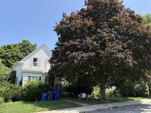35 Emmons St, Milford, MA 01757