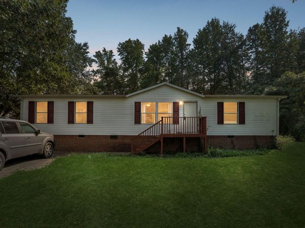 203 Northern Trails Drive, Soddy Daisy, TN 37379