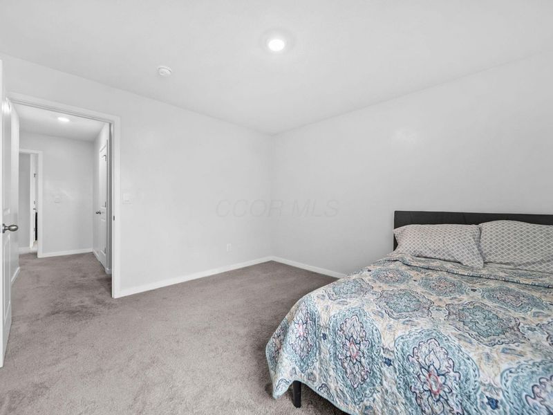 6271 Darby Plains Street , Columbus, OH 43228 Photo 29