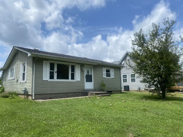 320 S Hubbard Avenue , Goreville, IL 62939