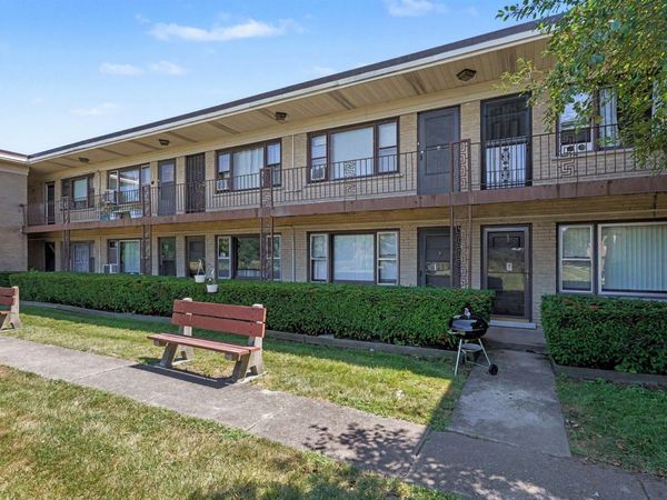 12 King Arthur Court , Unit 12, Northlake, IL 60164