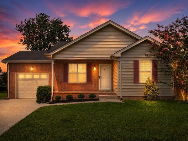 2213 Riverway Dr , Old Hickory, TN 37138