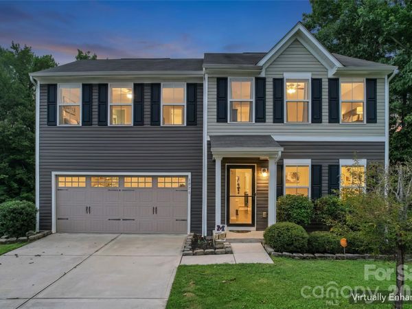 1076 SE Tangle Ridge Drive SE, Concord, NC 28025