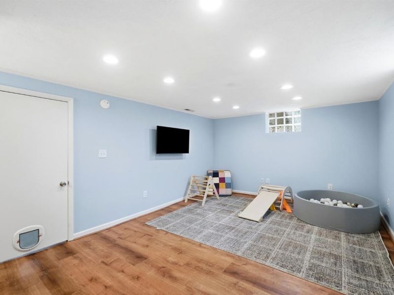 2853 Lawndale Avenue, Cincinnati, OH 45212 Photo 25