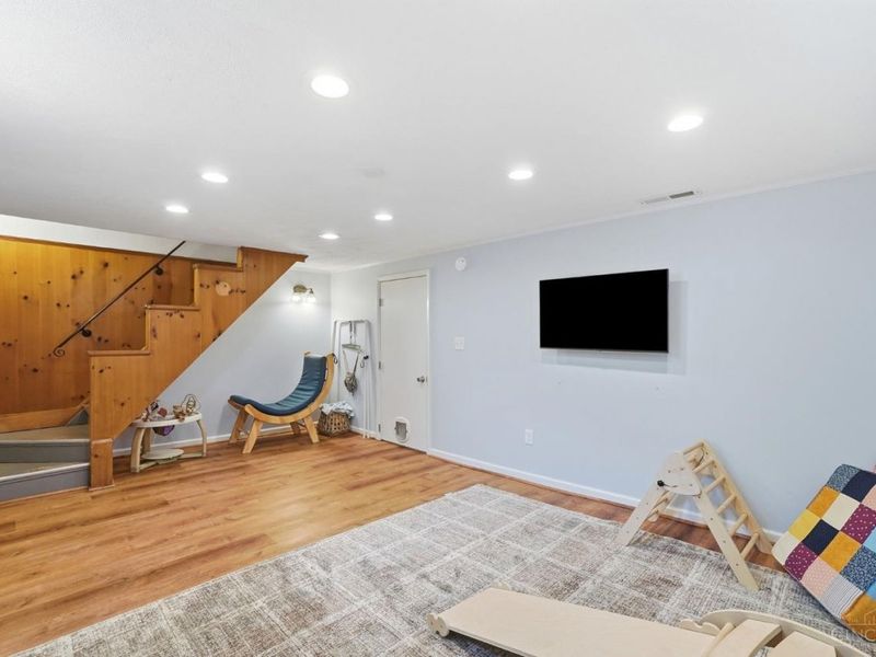 2853 Lawndale Avenue, Cincinnati, OH 45212 Photo 26