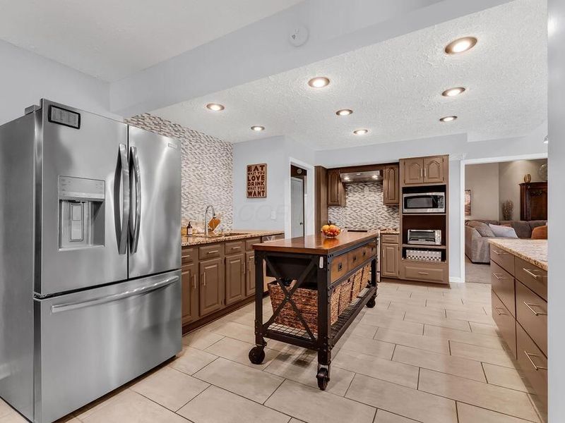 7288 Lee Road , Westerville, OH 43081 Photo 29