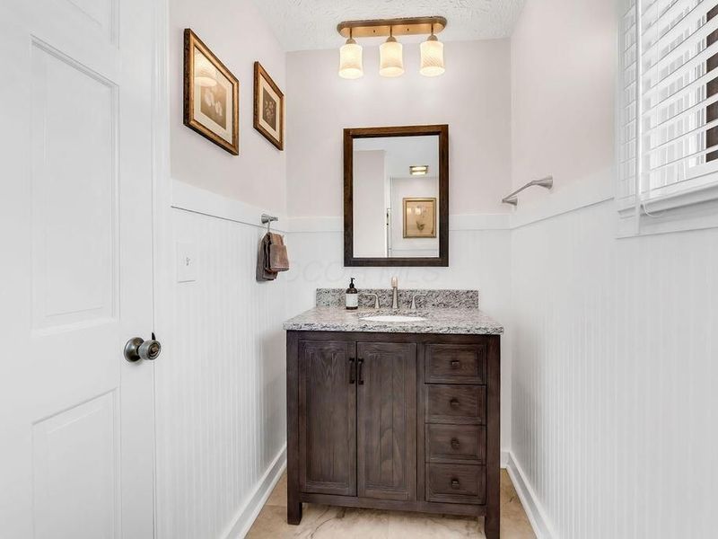 7288 Lee Road , Westerville, OH 43081 Photo 55
