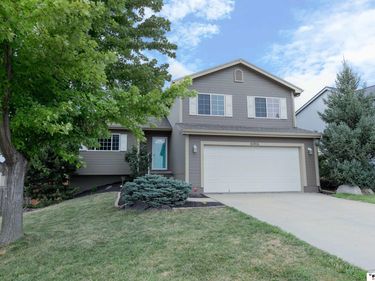 16906 Browne Street, Omaha, NE 68116