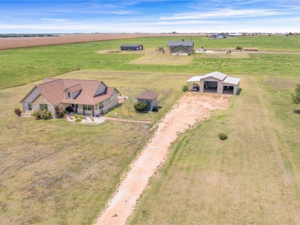 4846 County Road 327, Granger, TX 76530