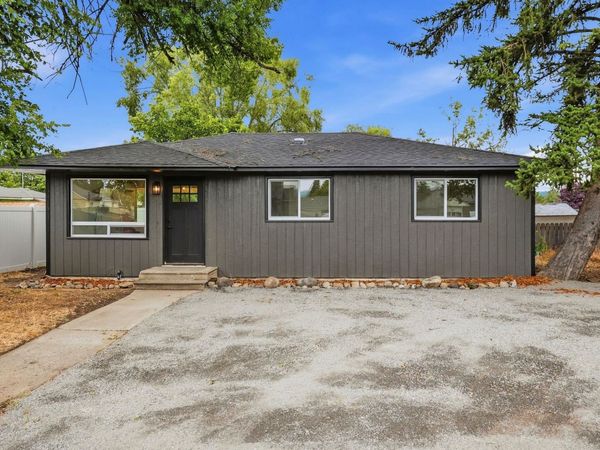 8309 E knox Ave, Spokane Valley, WA 99212