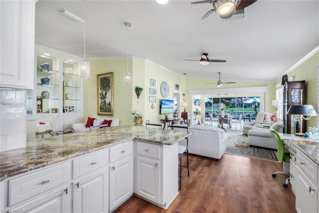 5425 Guadeloupe Way, Naples, FL 34119 Photo