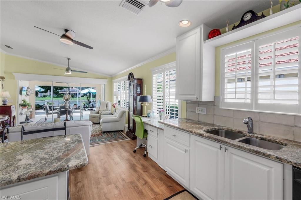 5425 Guadeloupe Way, Naples, FL 34119 Photo
