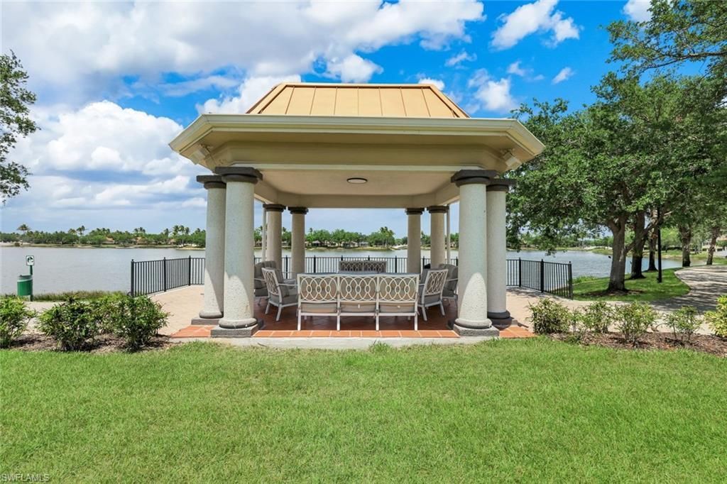 5425 Guadeloupe Way, Naples, FL 34119 Photo