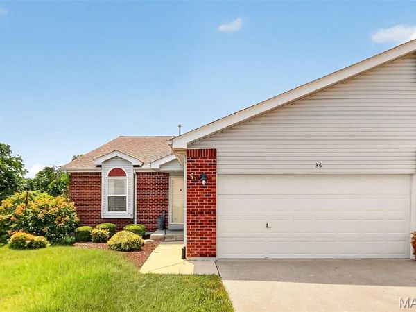 36 Lienemann Court, Unit 51, St Peters, MO 63303